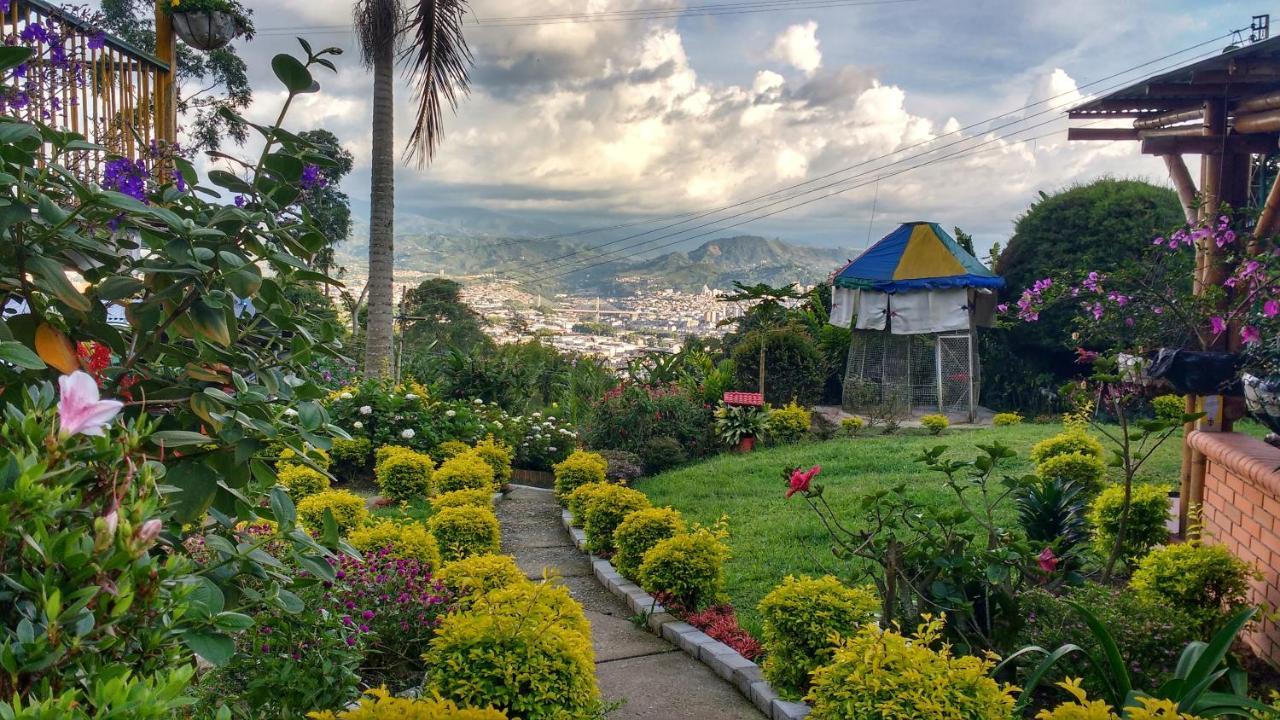 Finca Turistica Los Rosales Перейра Экстерьер фото